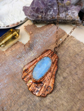 Load image into Gallery viewer, Electroformed Scallop Shell Shard with Rainbow Moonstone
