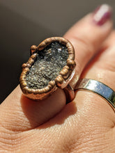 Load image into Gallery viewer, Size 4.5 Druzy Onyx Electroformed Ring