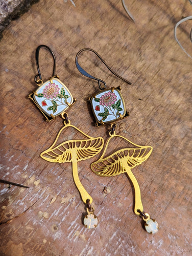 Brass Mushroom Earrings - Vintage Rhinestones 1