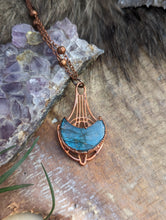 Load image into Gallery viewer, Crescent Moon Labradorite Necklace II