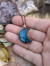 Load image into Gallery viewer, Labradorite Crescent Moon