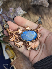 Load image into Gallery viewer, Copper Electroformed Blue Labradorite and Ivy Necklace