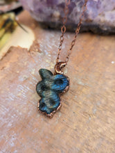 Load image into Gallery viewer, Carved Labradorite Snake Necklace 2