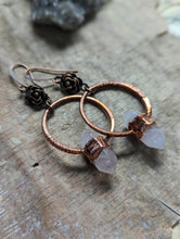 Load image into Gallery viewer, Copper Electroformed Rose Quartz Earrings