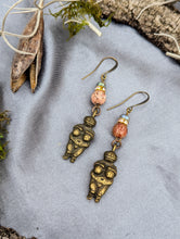 Load image into Gallery viewer, Venus of Willendorf Earrings