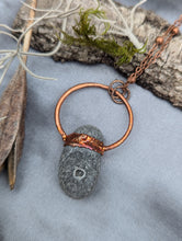 Load image into Gallery viewer, Electroformed Welsh Beach Pebble Worry Stone Necklace - Grey Oval