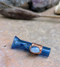 Load image into Gallery viewer, Blue glass joint holder - Moonstone
