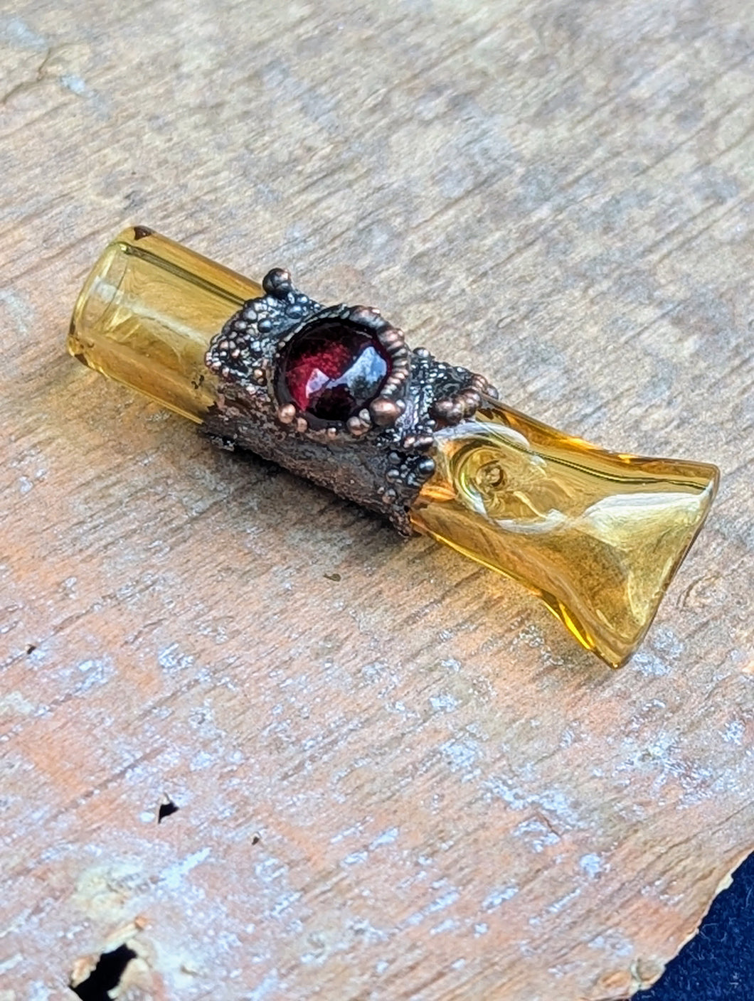Amber glass joint holder - Garnet