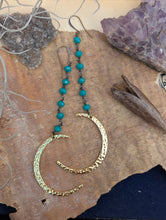 Load image into Gallery viewer, Hammered Goldtone Moon Earrings