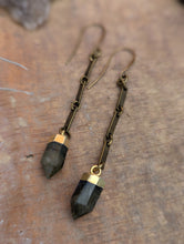 Load image into Gallery viewer, Labradorite Point and Bar Chain Earrings
