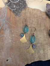 Load image into Gallery viewer, Brass Gingko Leaf Earrings