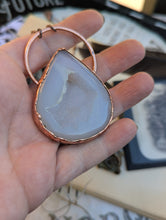 Load image into Gallery viewer, Copper Electroformed White Druzy Necklace