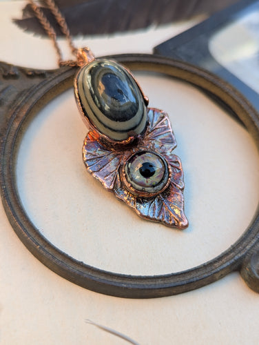 Green Eye Opal Glass Eye Leaf Necklace