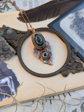 Load image into Gallery viewer, Green Eye Opal Glass Eye Leaf Necklace