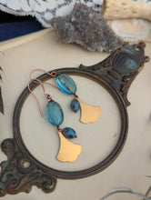 Load image into Gallery viewer, Brass Gingko Leaf Earrings
