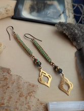 Load image into Gallery viewer, Chalcedony and Brass Motif Earrings