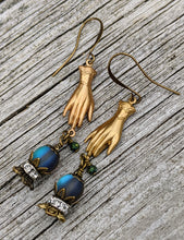 Load image into Gallery viewer, Fortune Teller Crystal Ball Earrings I - Minxes&#39; Trinkets