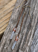 Load image into Gallery viewer, Quartz Point Chain Earrings - Minxes&#39; Trinkets