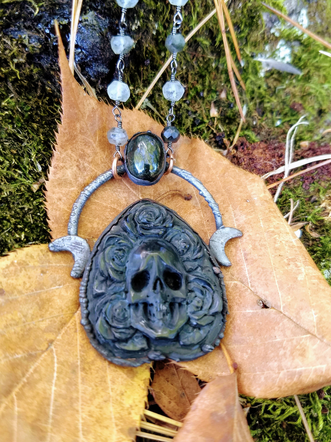 Electroformed Skull and Roses Bone Planchette Necklace with Black Diopside I - Minxes' Trinkets