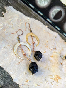 Carved Black Skull and Crescent Moon Earrings II - Minxes' Trinkets