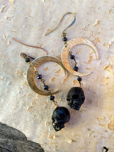 Carved Black Skull and Crescent Moon Earrings - Minxes' Trinkets