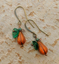 Load image into Gallery viewer, Mini gourd pumpkin earrings - I - Minxes&#39; Trinkets