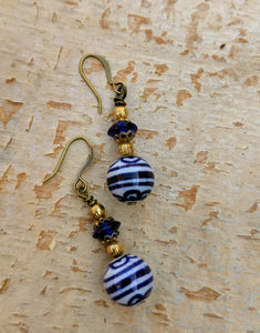 Vintage Blue and White Ceramic Earrings - Minxes' Trinkets