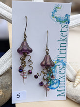 Load image into Gallery viewer, Jellyfish Earrings - Purple #5
