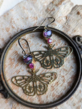 Load image into Gallery viewer, Rhinestone Star Moth Earrings 2