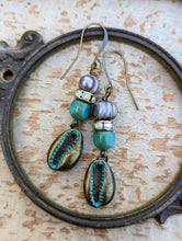 Load image into Gallery viewer, Pearl and Cowrie Shell Earrings I