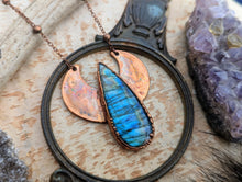 Load image into Gallery viewer, Labradorite Moon Copper Electroformed Moon Necklace