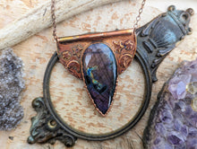 Load image into Gallery viewer, Purple Labradorite Statement Necklace