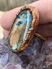 Load image into Gallery viewer, Size 11.5 Labradorite Electroformed Ring